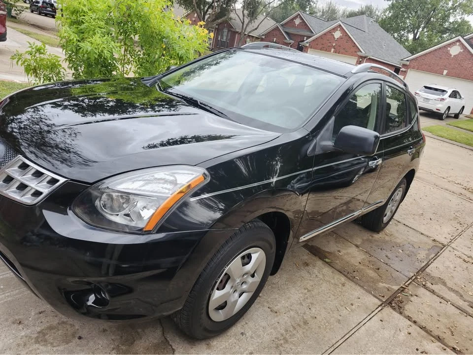 2015 Nissan Rogue - Image 2 of 16