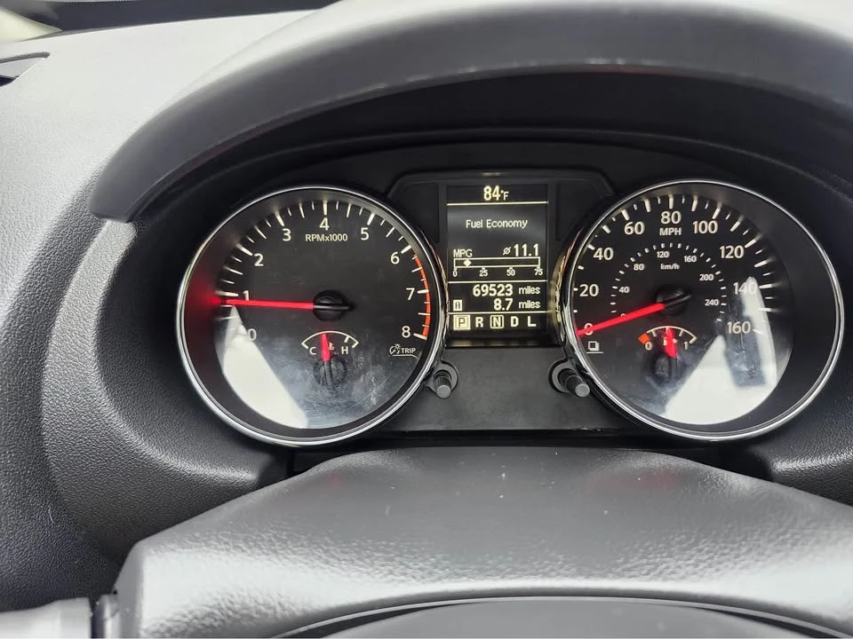 2015 Nissan Rogue - Image 11 of 16