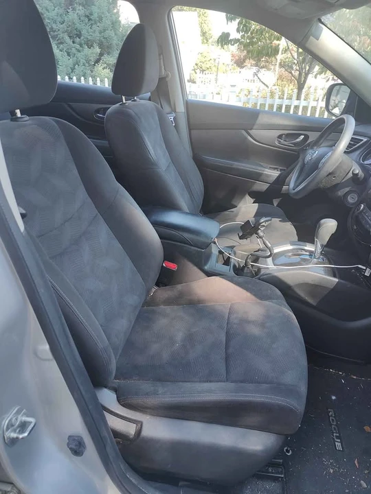 2015 Nissan Rogue - Image 2 of 15