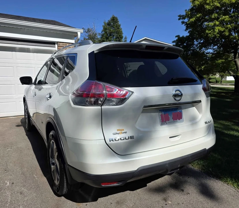 2015 Nissan Rogue - Image 3 of 8