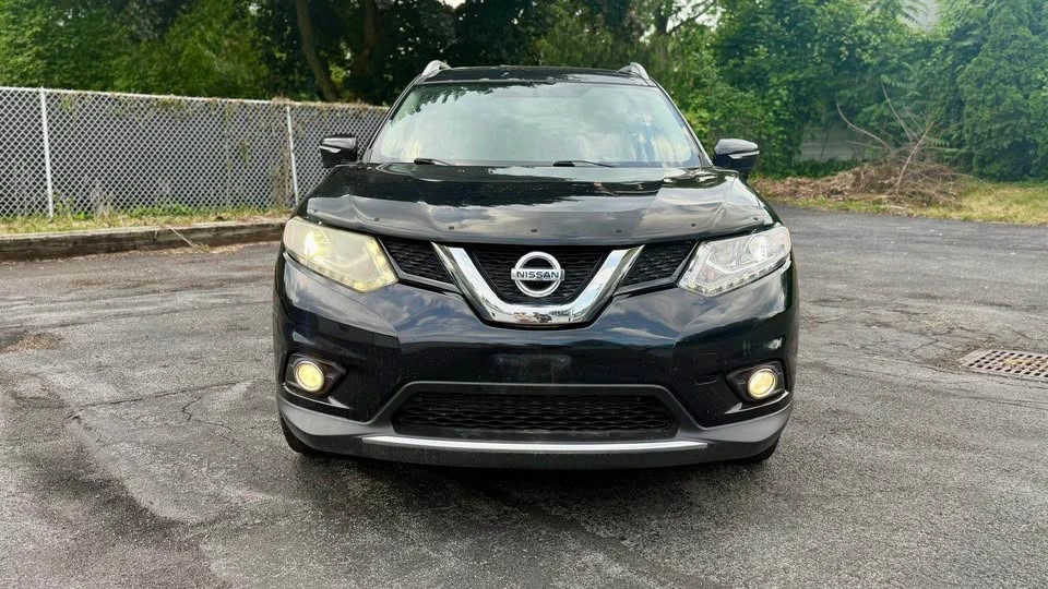 2015 Nissan Rogue - Image 2 of 15