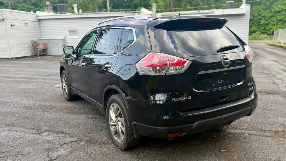 2015 Nissan Rogue - Image 6 of 15