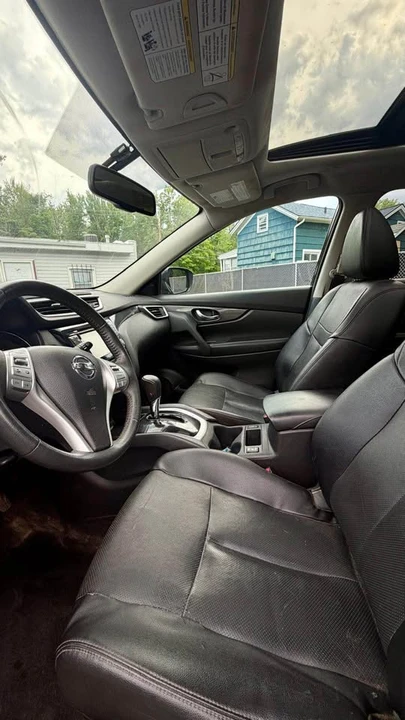 2015 Nissan Rogue - Image 9 of 15