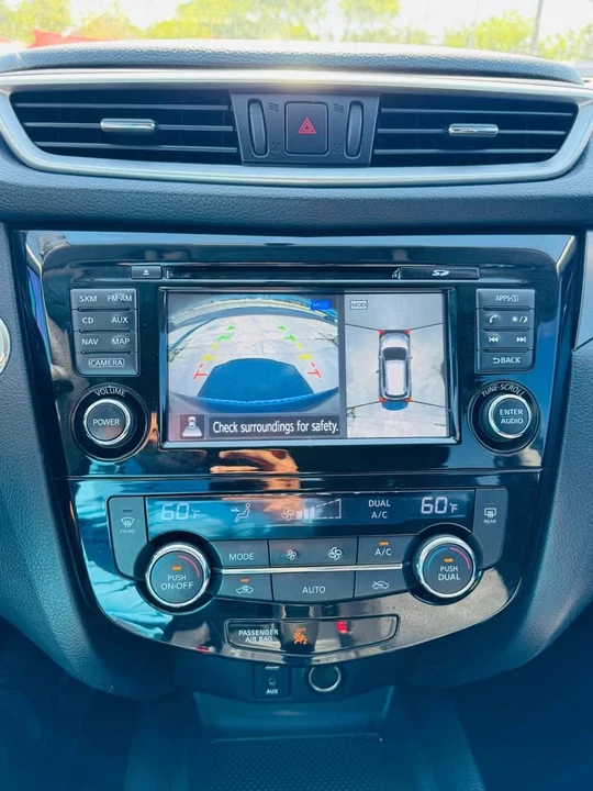 2015 Nissan Rogue - Image 6 of 8