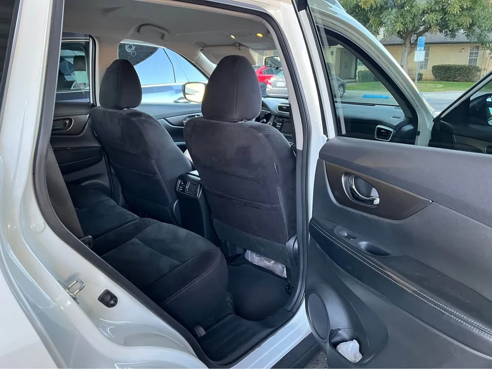 2015 Nissan Rogue - Image 3 of 11
