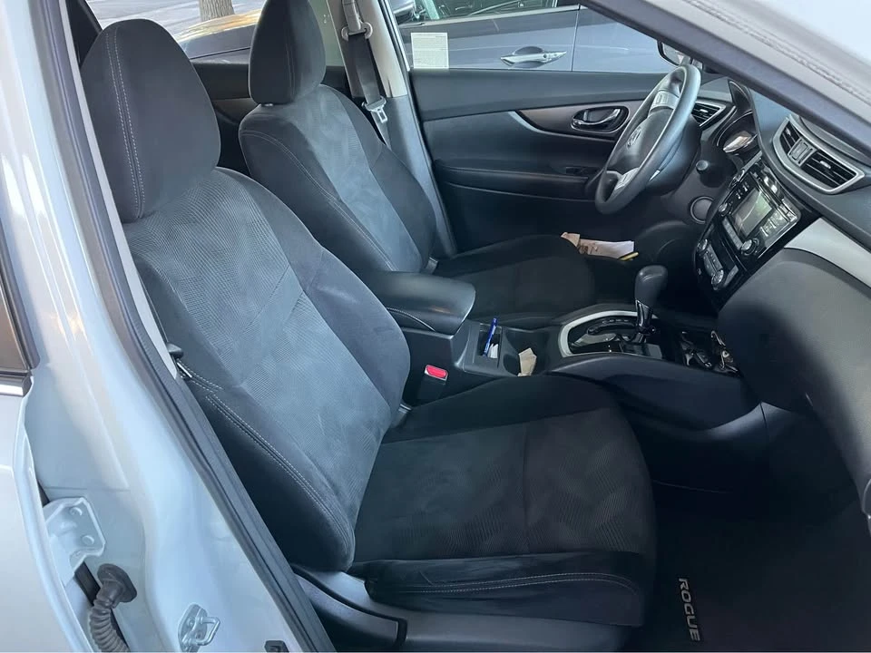 2015 Nissan Rogue - Image 5 of 11