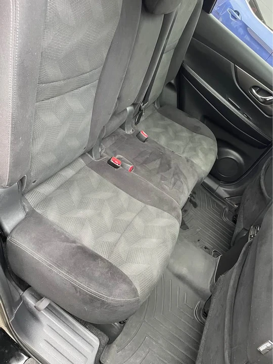 2015 Nissan Rogue - Image 14 of 18
