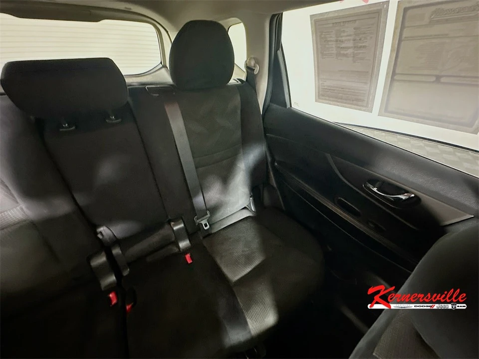 2015 Nissan Rogue - Image 14 of 21