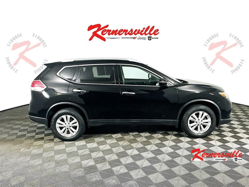 2015 Nissan Rogue - Image 8 of 21