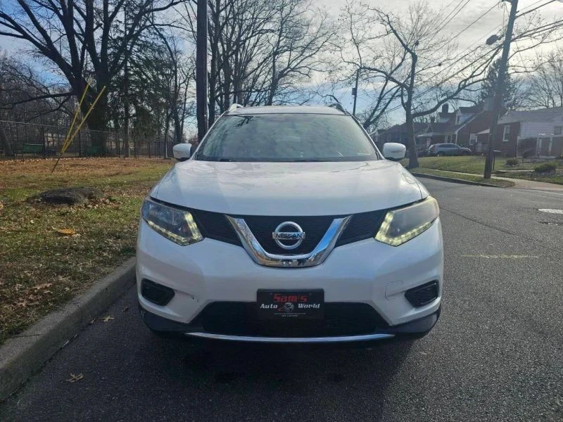 2015 Nissan Rogue - Image 8 of 12