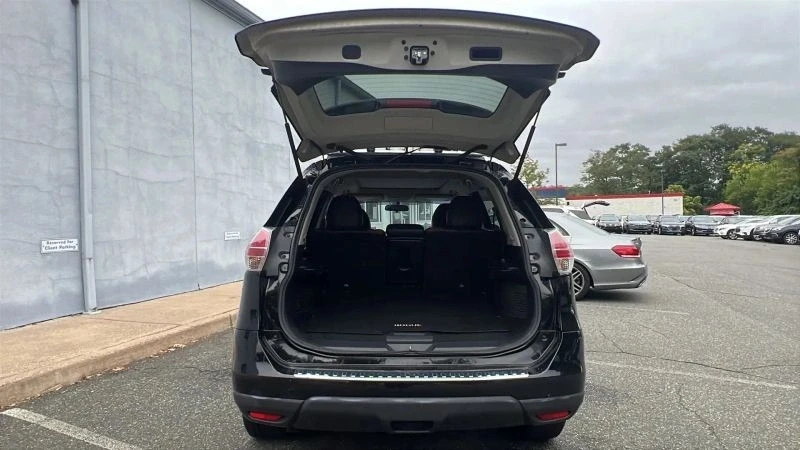 2015 Nissan Rogue - Image 9 of 12