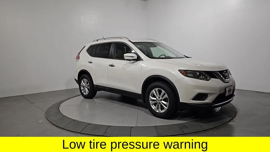 2015 Nissan Rogue - Image 8 of 12