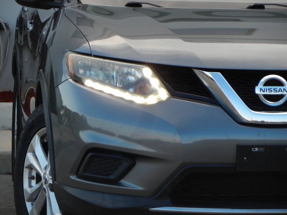 2015 Nissan Rogue - Image 6 of 12