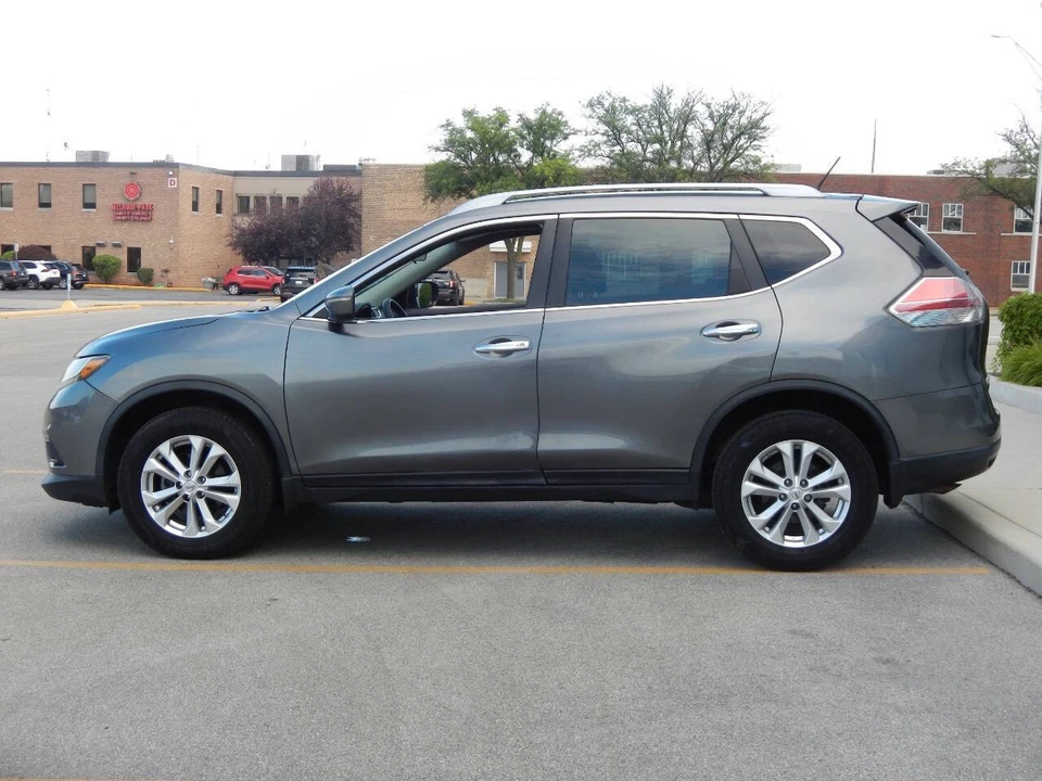 2015 Nissan Rogue - Image 10 of 21