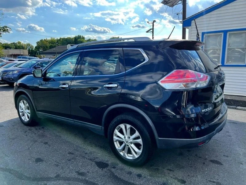 2015 Nissan Rogue - Image 5 of 11