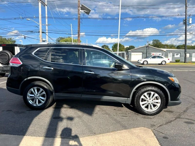 2015 Nissan Rogue - Image 10 of 12