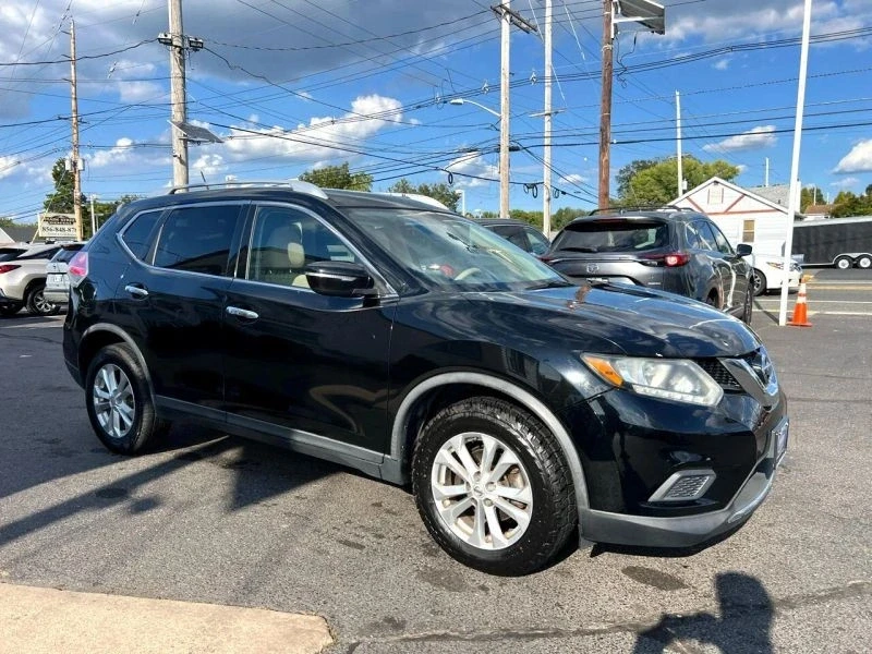 2015 Nissan Rogue - Image 10 of 11