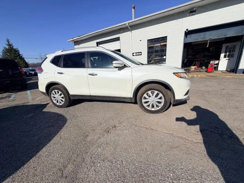 2015 Nissan Rogue - Image 6 of 12