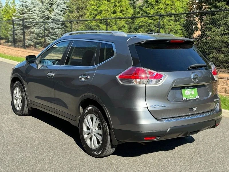 2015 Nissan Rogue - Image 10 of 12