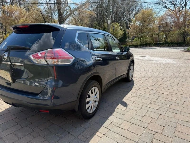 2015 Nissan Rogue - Image 8 of 12