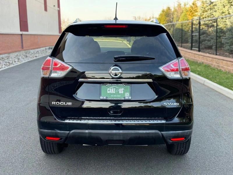 2015 Nissan Rogue - Image 6 of 12