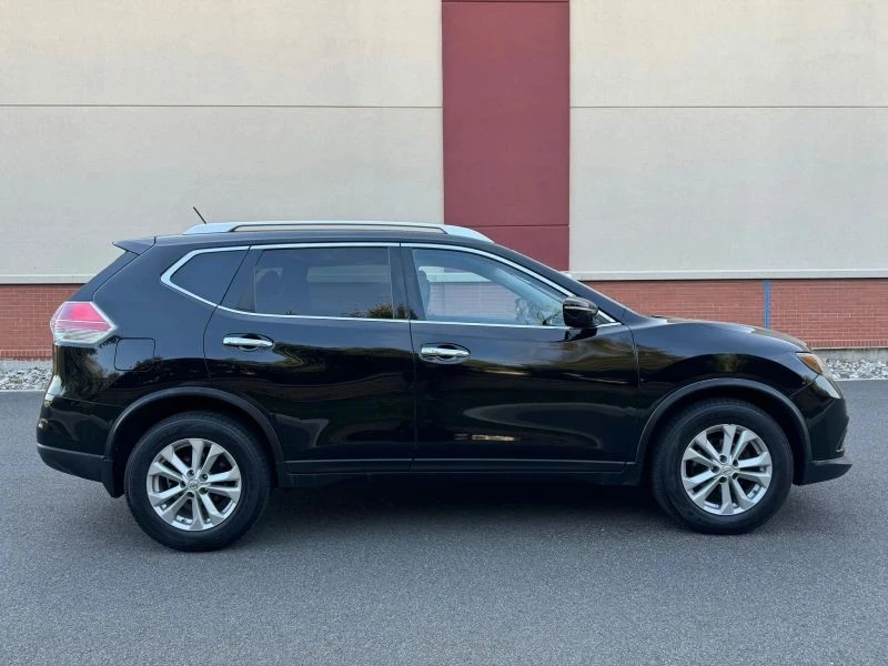2015 Nissan Rogue - Image 4 of 12