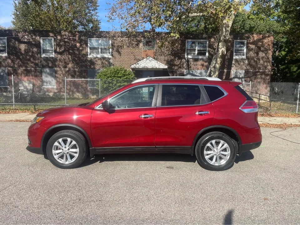 2015 Nissan Rogue - Image 3 of 11