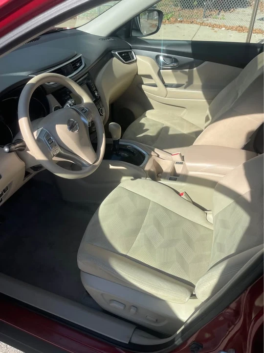 2015 Nissan Rogue - Image 6 of 11