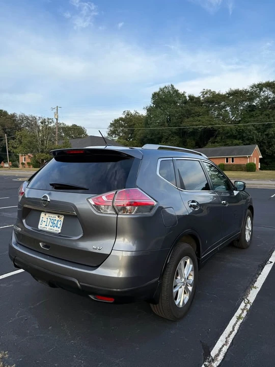 2015 Nissan Rogue - Image 8 of 19