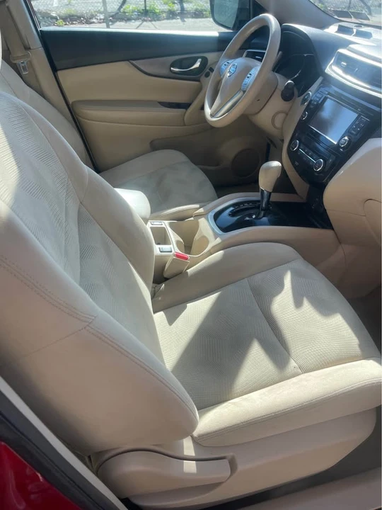 2015 Nissan Rogue - Image 7 of 11