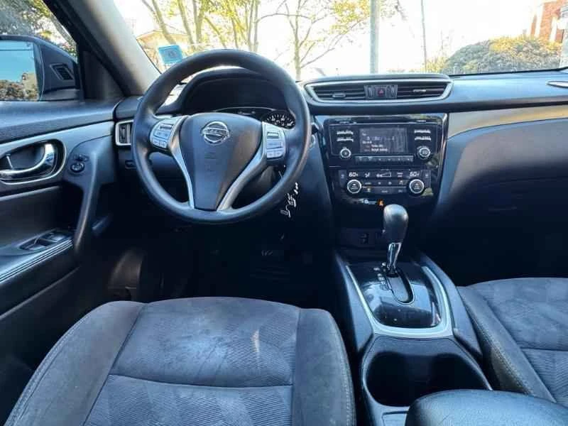 2015 Nissan Rogue - Image 7 of 18