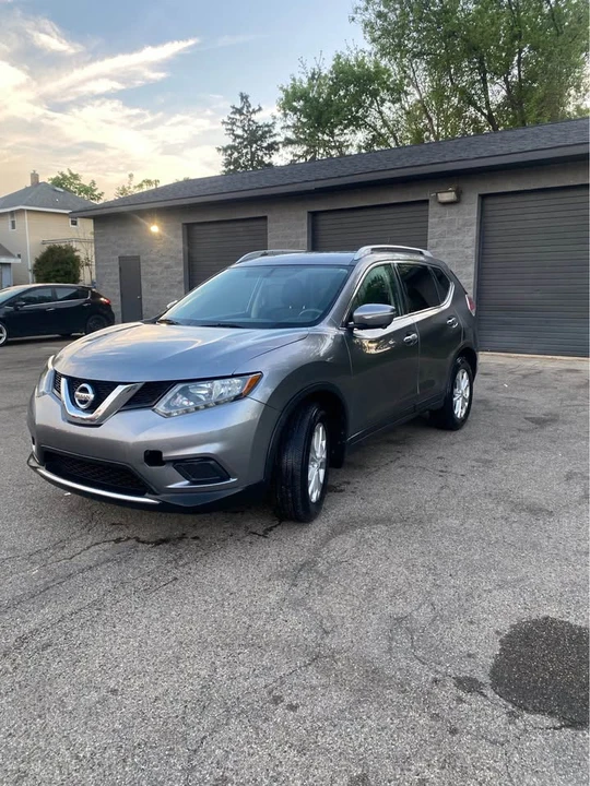 2015 Nissan Rogue - Image 8 of 9