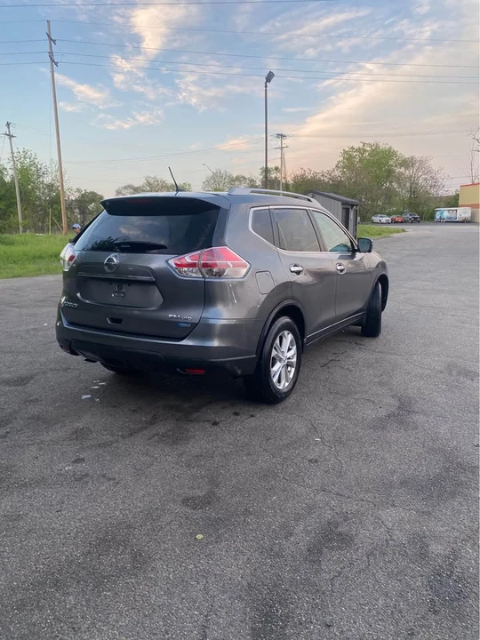 2015 Nissan Rogue - Image 7 of 9