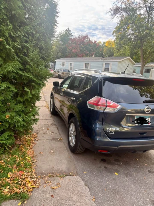 2015 Nissan Rogue - Image 3 of 6