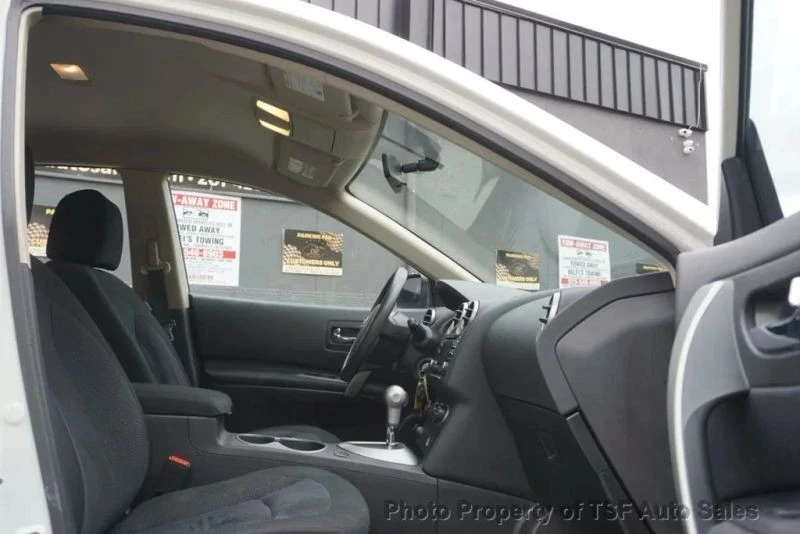 2015 Nissan Rogue - Image 11 of 12
