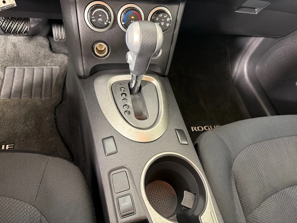 2015 Nissan Rogue - Image 14 of 21
