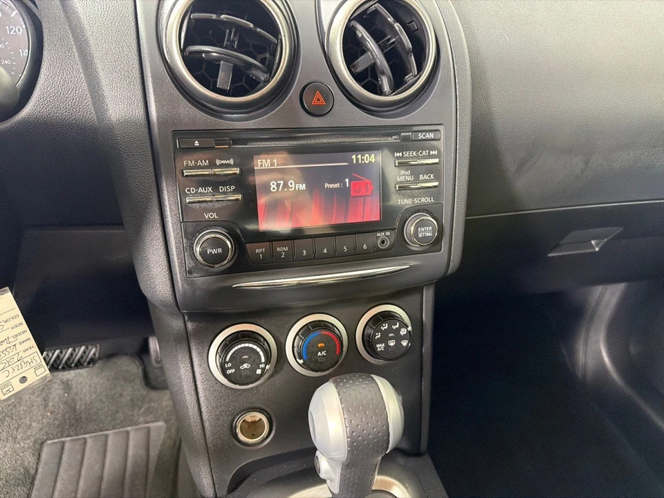 2015 Nissan Rogue - Image 12 of 21