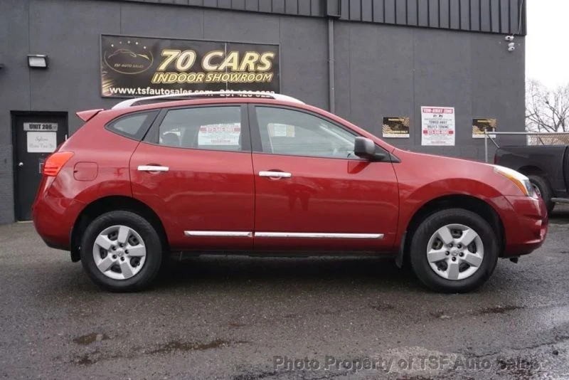 2015 Nissan Rogue - Image 8 of 12