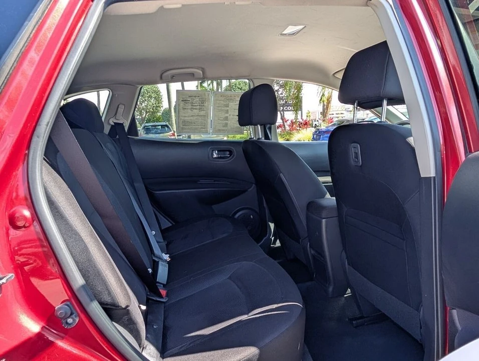 2015 Nissan Rogue - Image 15 of 28