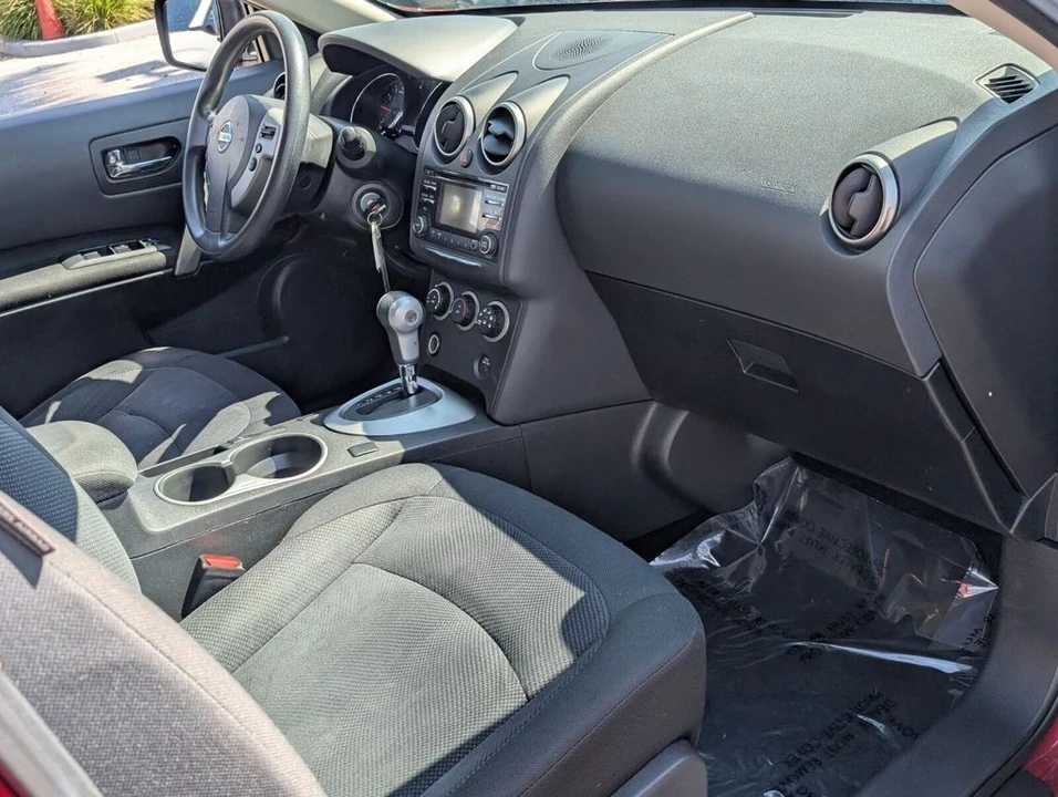 2015 Nissan Rogue - Image 16 of 28