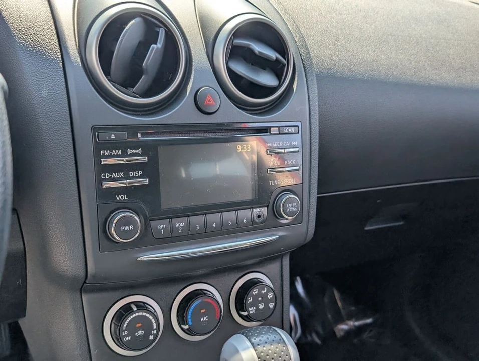 2015 Nissan Rogue - Image 20 of 28