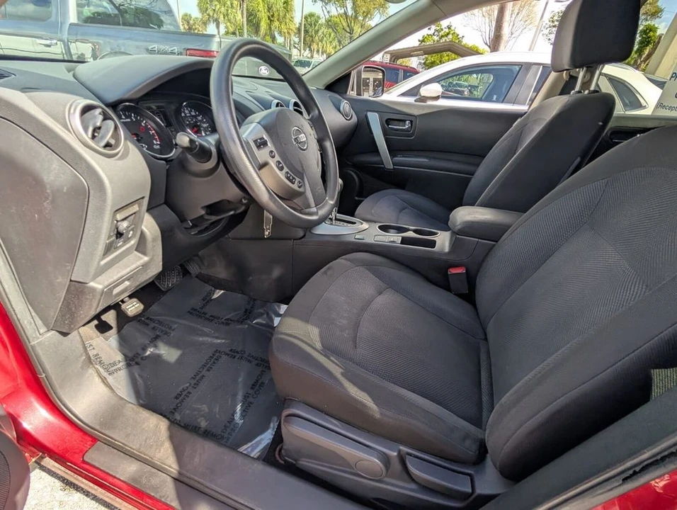 2015 Nissan Rogue - Image 16 of 21