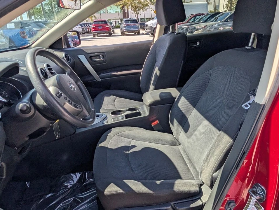 2015 Nissan Rogue - Image 10 of 28