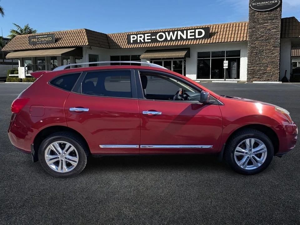2015 Nissan Rogue - Image 8 of 28