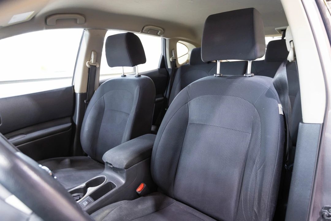 2015 Nissan Rogue - Image 20 of 21
