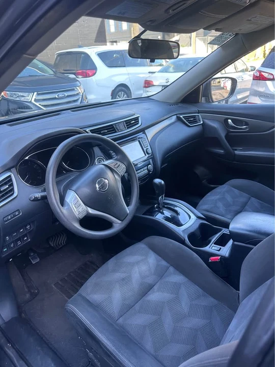 2015 Nissan Rogue - Image 4 of 7