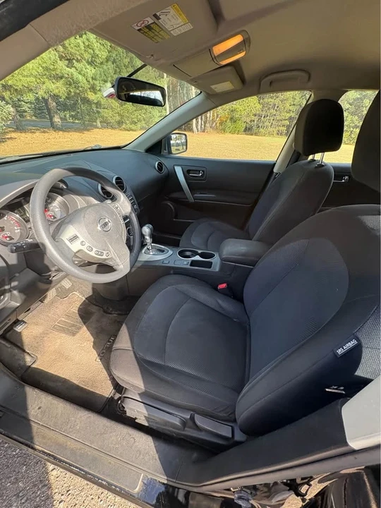 2015 Nissan Rogue - Image 2 of 5