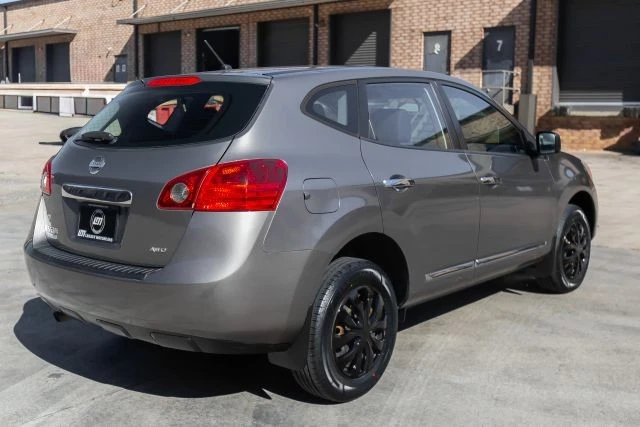 2015 Nissan Rogue - Image 16 of 21