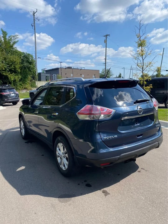 2015 Nissan Rogue - Image 7 of 15