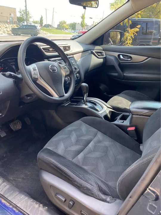 2015 Nissan Rogue - Image 12 of 15